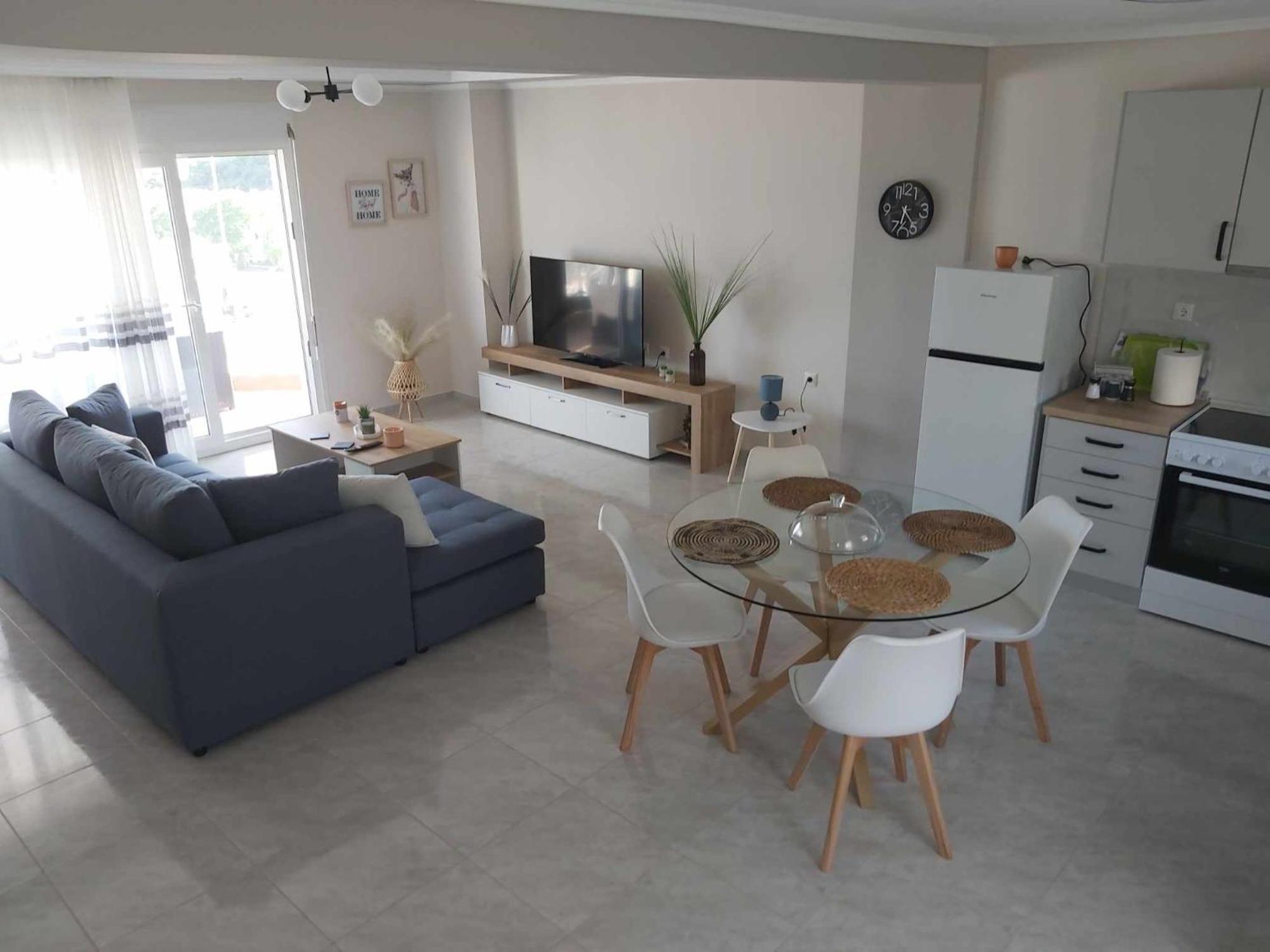 Upon The Hill Apartment เนอาเปรามอส ภายนอก รูปภาพ